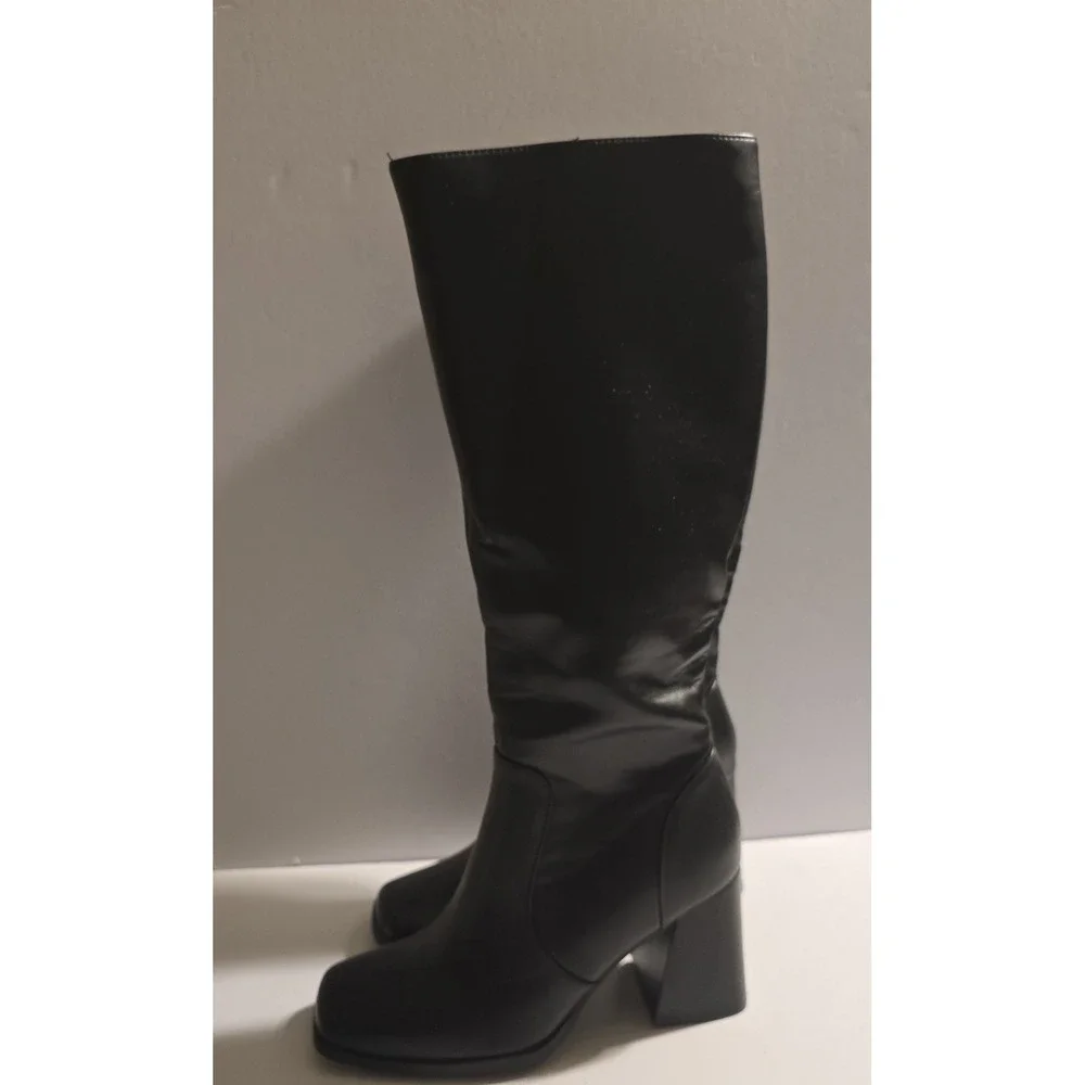Pretty Little Thing Black Square Toe Knee High Block Heel Boots Womens Size 7